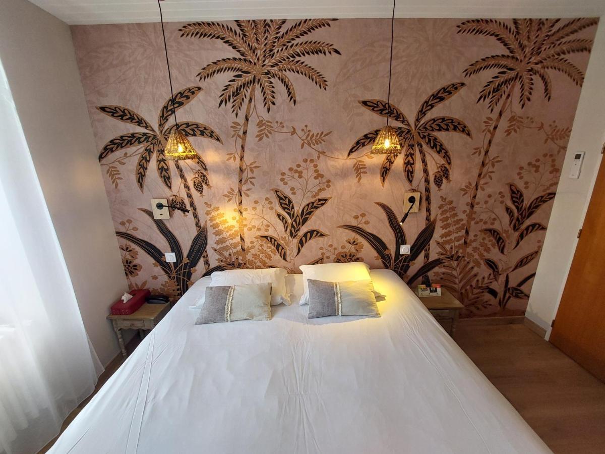 Logis Hotels - Hotel Et Restaurant Les Voyageurs Tournon-dʼAgenais Exteriör bild